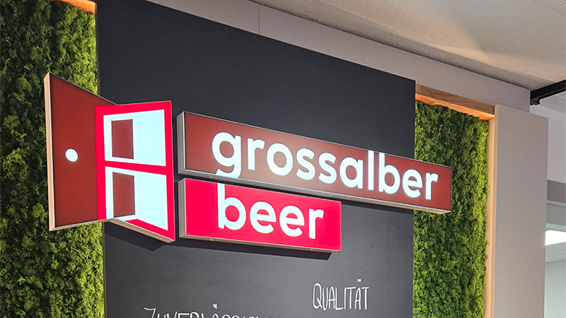 Detailaufnahme Grossalber-Beer LED-Schild